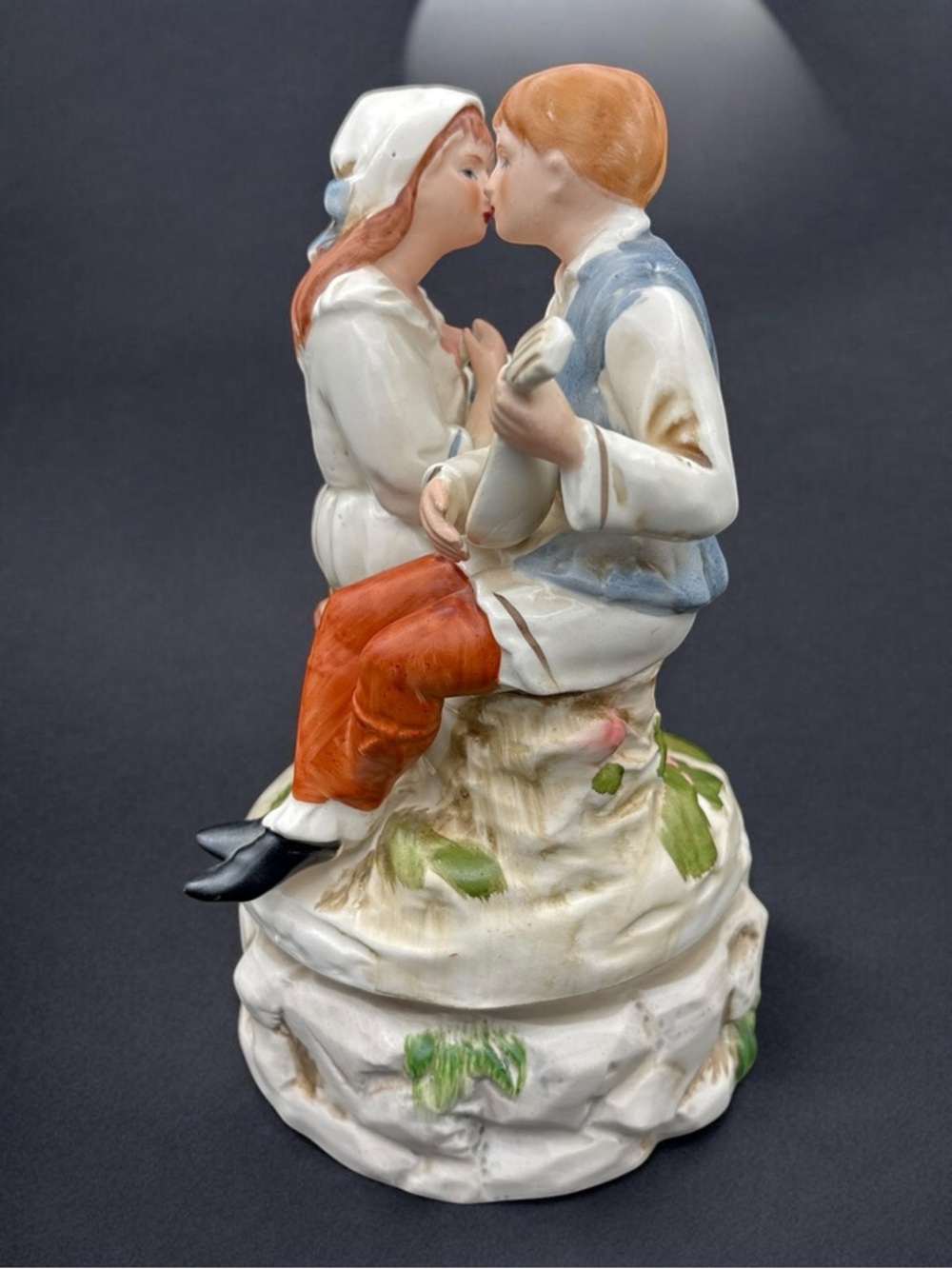 Vintage Price Import Japan Porcelain Music Box Lad Serenading Girl W/ Mandolin - Picture 8 of 14